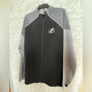 Tampa Bay Lightning NWT Adidas Full Zip Windbreaker Stretch Jacket.
Size Large